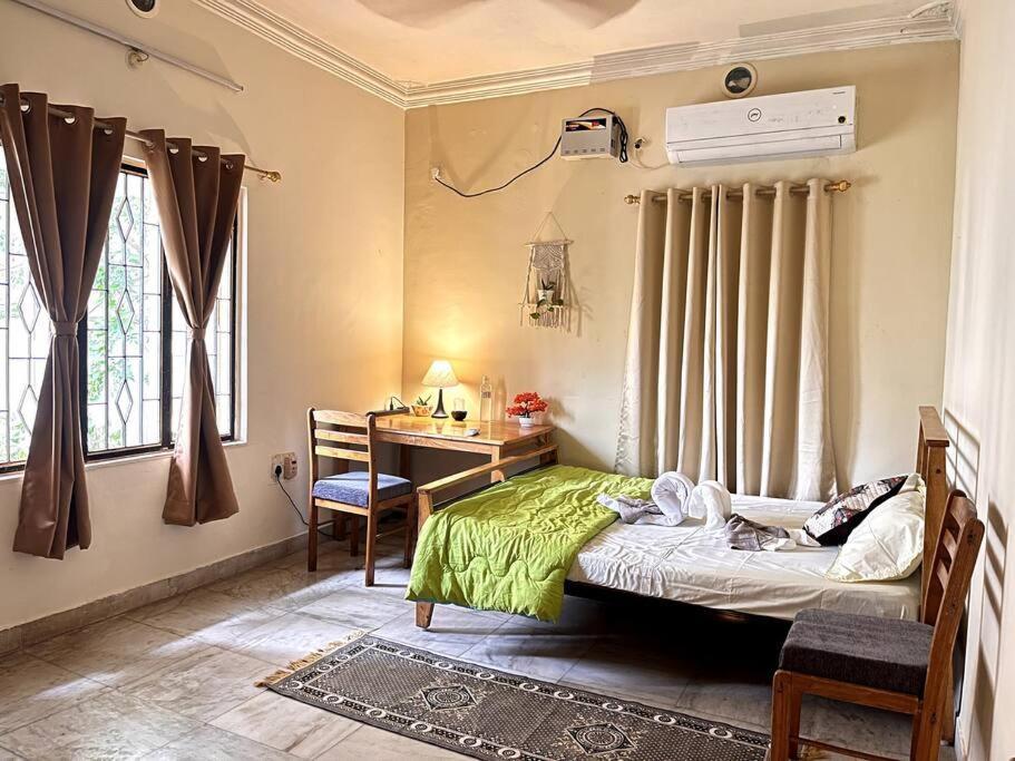 Gauranga Kutir-A Spiritual Villa Retreat Μπουμπάνεσβαρ Εξωτερικό φωτογραφία
