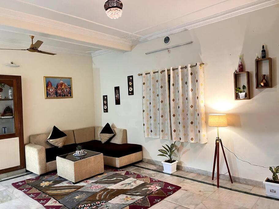 Gauranga Kutir-A Spiritual Villa Retreat Μπουμπάνεσβαρ Εξωτερικό φωτογραφία