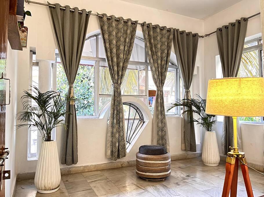 Gauranga Kutir-A Spiritual Villa Retreat Μπουμπάνεσβαρ Εξωτερικό φωτογραφία
